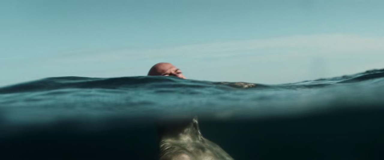 The Boat (2022) Hindi + English BluRay 720p x265 HEVC AAC 2ch MSub.mkv.0004